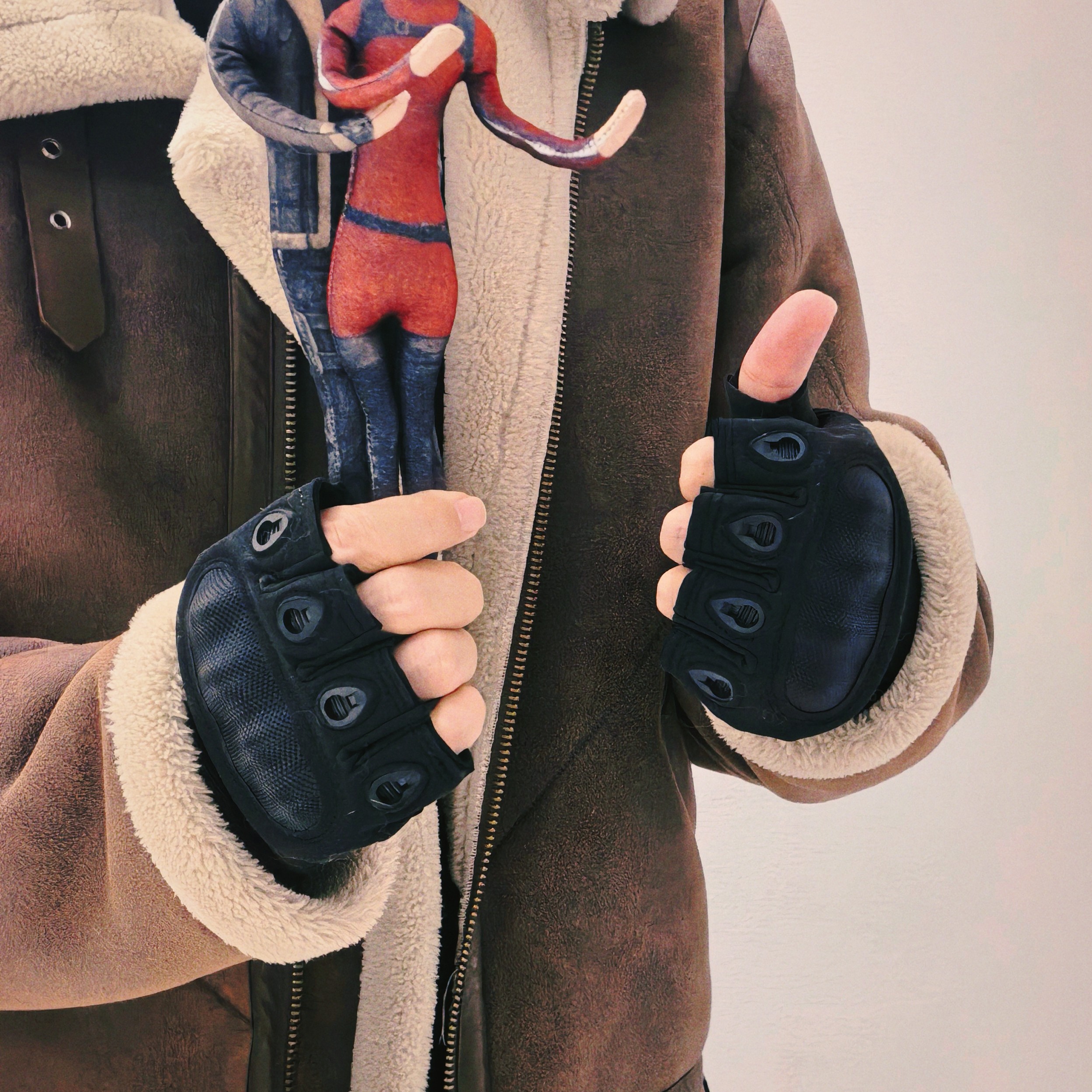 Resident Evil Leon Inspired Ta - đánh giá và giá Cut Resistant Glove
